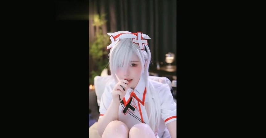 虎牙雨教皇/抖音一色雨 白毛护士小雨的查房时间