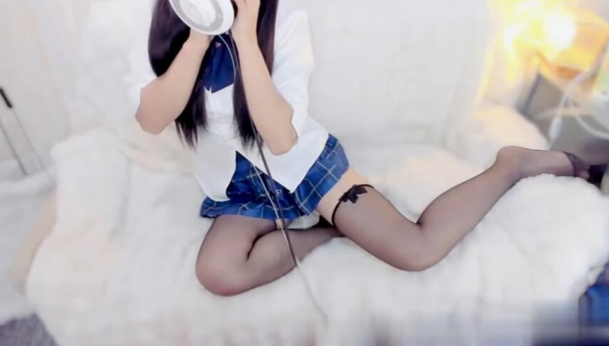 小萌呐呐 - JK黑丝学妹