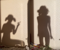 能看到胡须的影子舞小姐姐_抖音美女出处