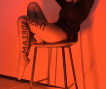 [在线]小一熟了吗ASMR 红色灯光