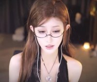 张爱玲qvq 姐姐的闺蜜爱偷吃